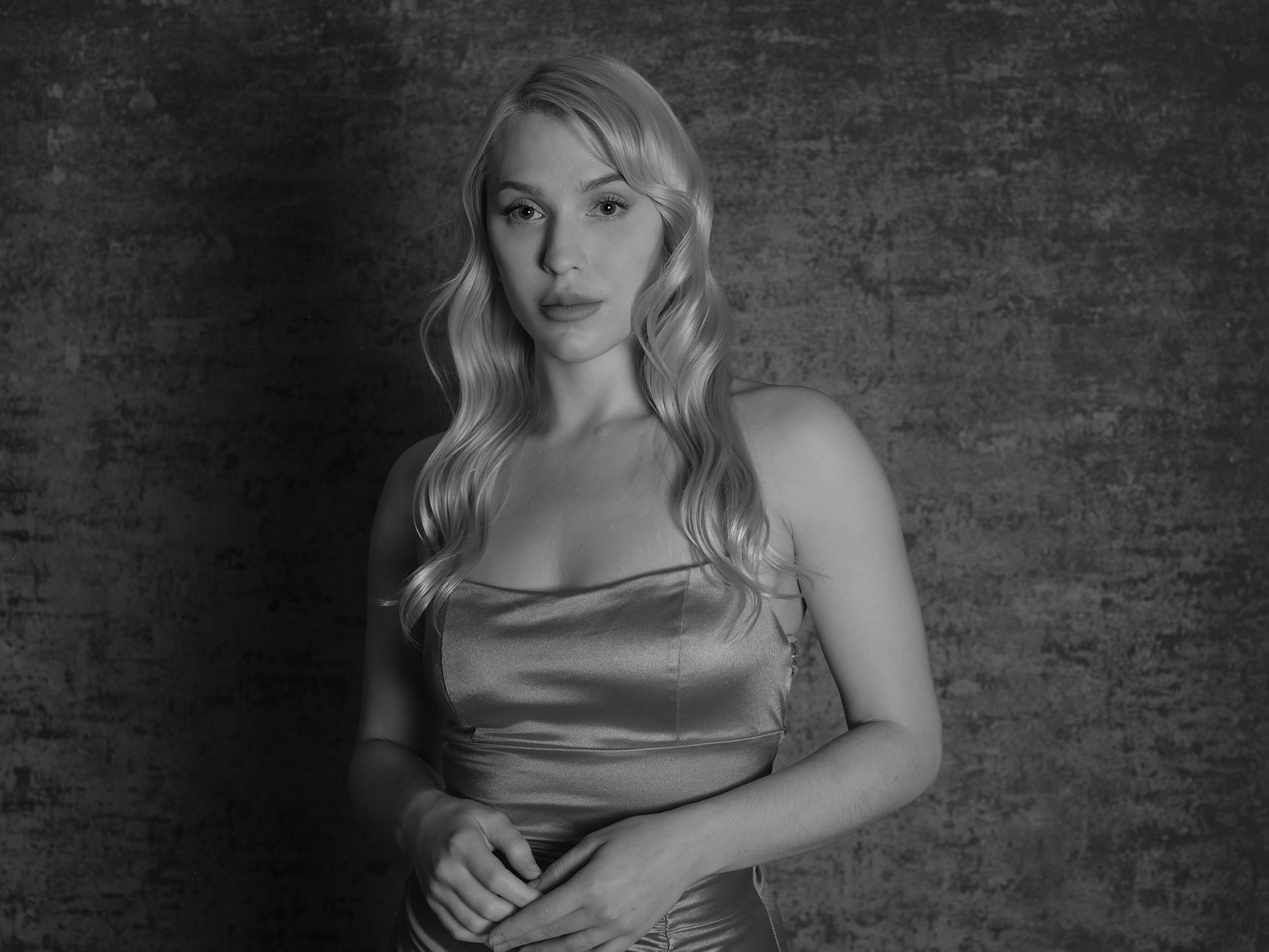 Ayla Demirci — studio portrait