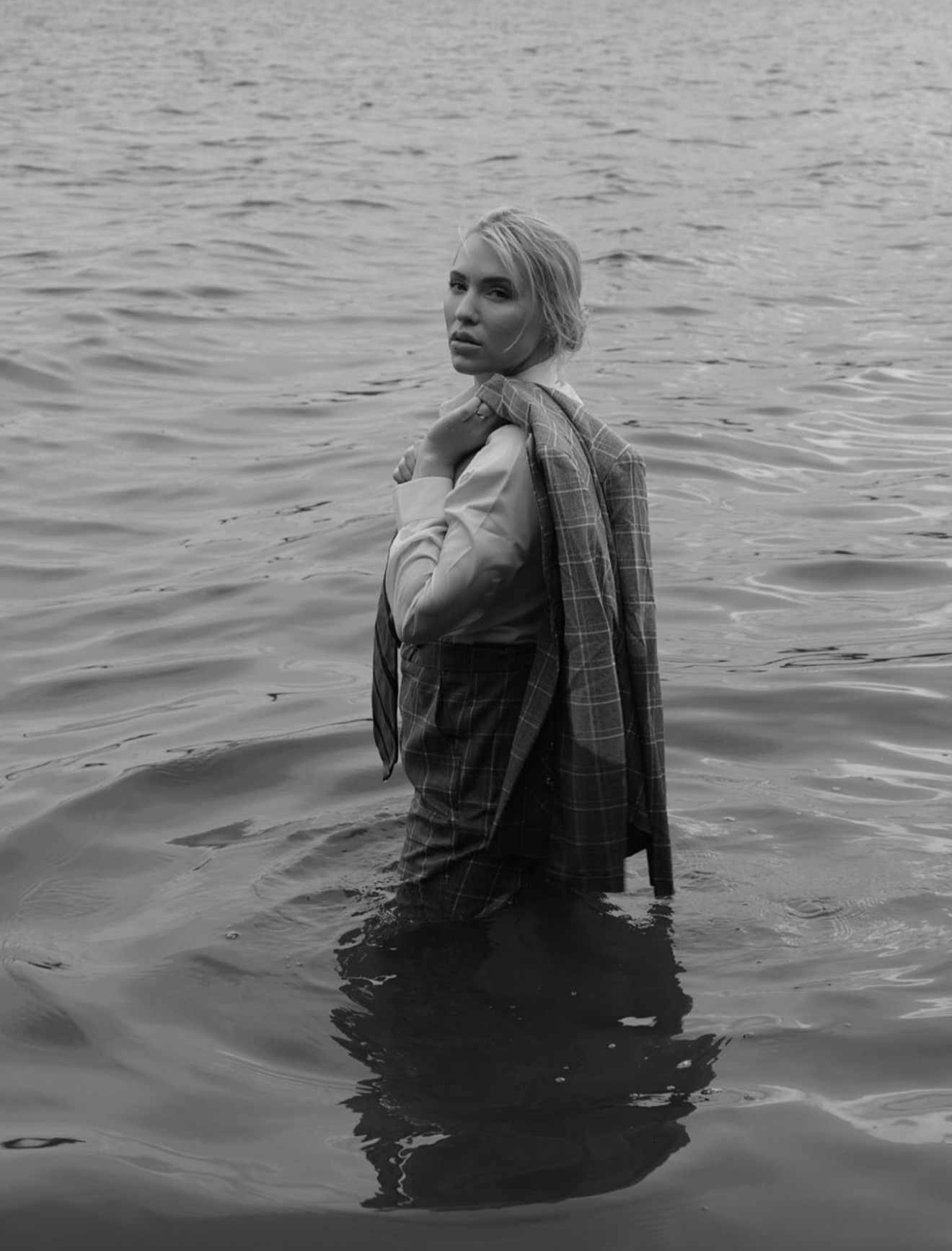 Ayla Demirci - Editorial